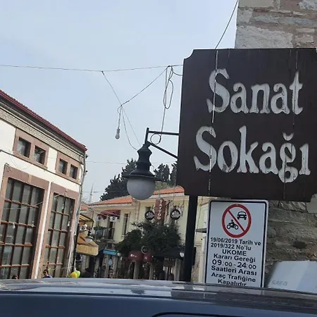 公寓 Sanat Sokagi Bahceli Ev