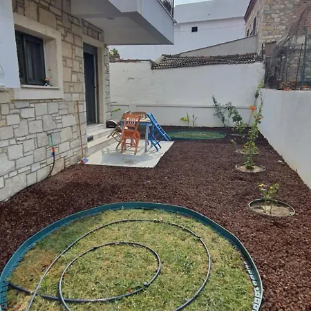 Apartamento Sanat Sokagi Bahceli Ev *