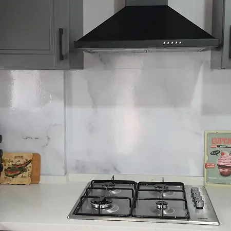 Sanat Sokagi Bahceli Ev Apartamento