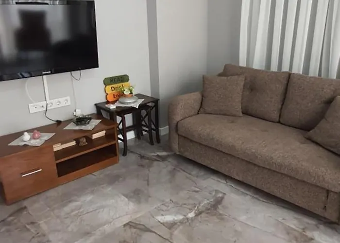 Sanat Sokağı Bahçeli Ev Urla