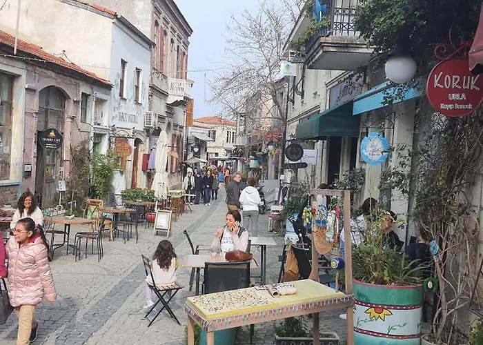 Apartamento Sanat Sokağı Bahçeli Ev Urla