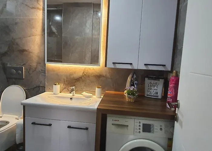 Sanat Sokağı Bahçeli Ev Apartamento