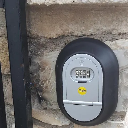 Sanat Sokagi Bahceli Ev Apartment