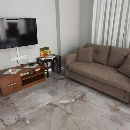 Sanat Sokağı Bahçeli Ev Urla